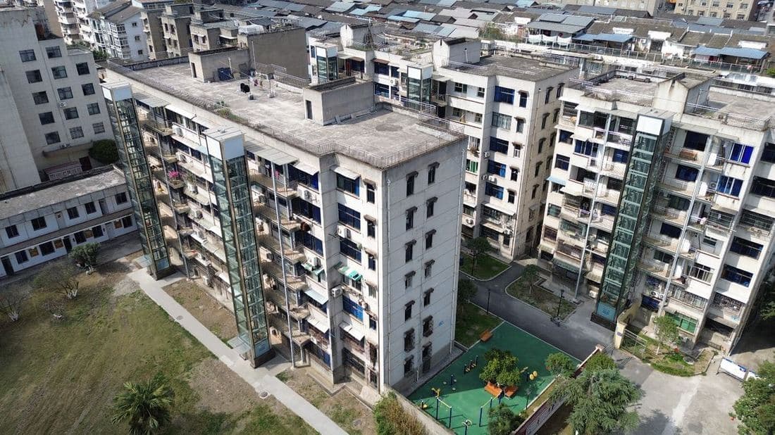 农行三生活小区 既有建筑加装项目实景照片